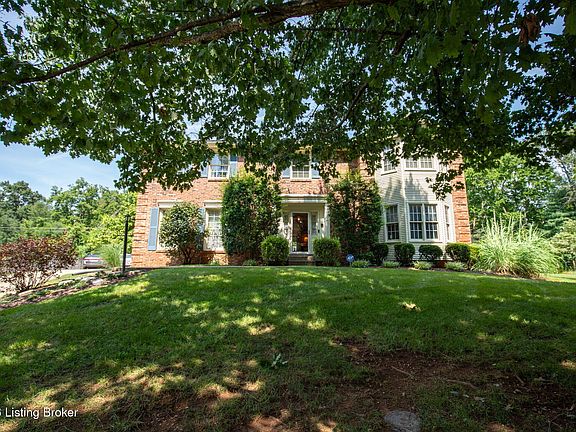 3rd image of 9113 Holly Springs Ct