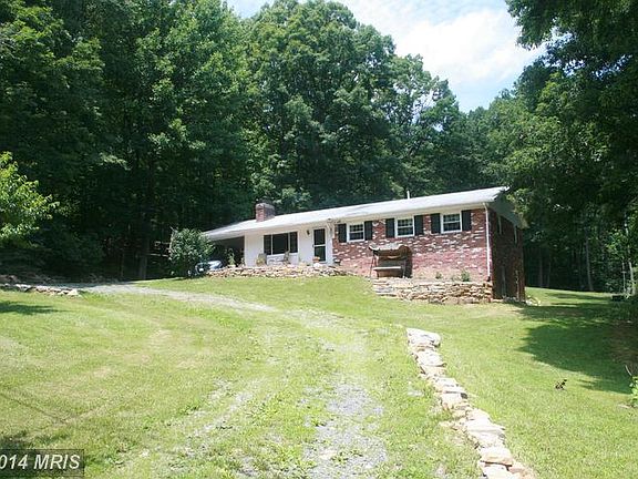 2nd image of 15762 Oak Ln