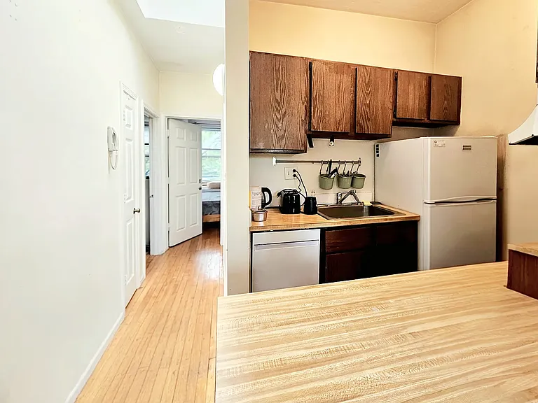 27 Garden St #5 — Photo 9