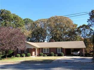 203 Raeford Ave, Lexington, NC 27292