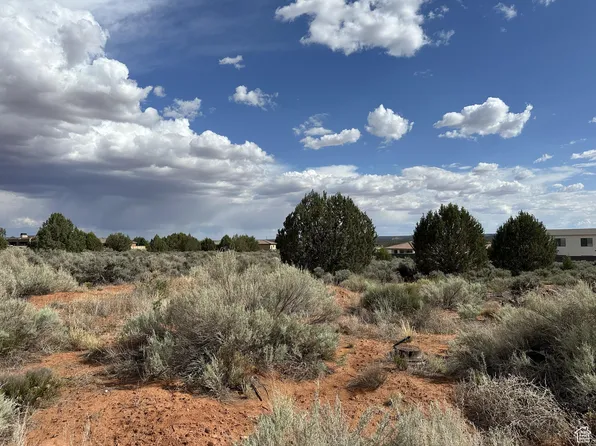 1152 E Red Sage Ln, Hurricane, UT 84737