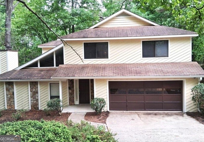 1st image of 8580 Colony Club Dr