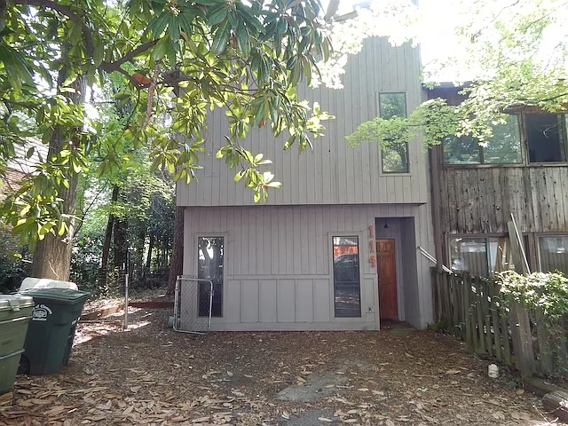 114 Houston St