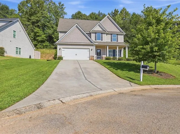 275 Huntington Manor Ct, Cornelia, GA 30531