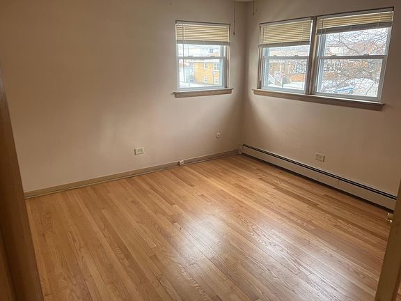 2nd image of 5801 S Narragansett Ave #2W