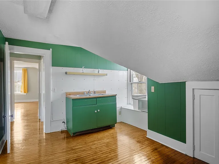 49 Elm St #3 — Photo 5