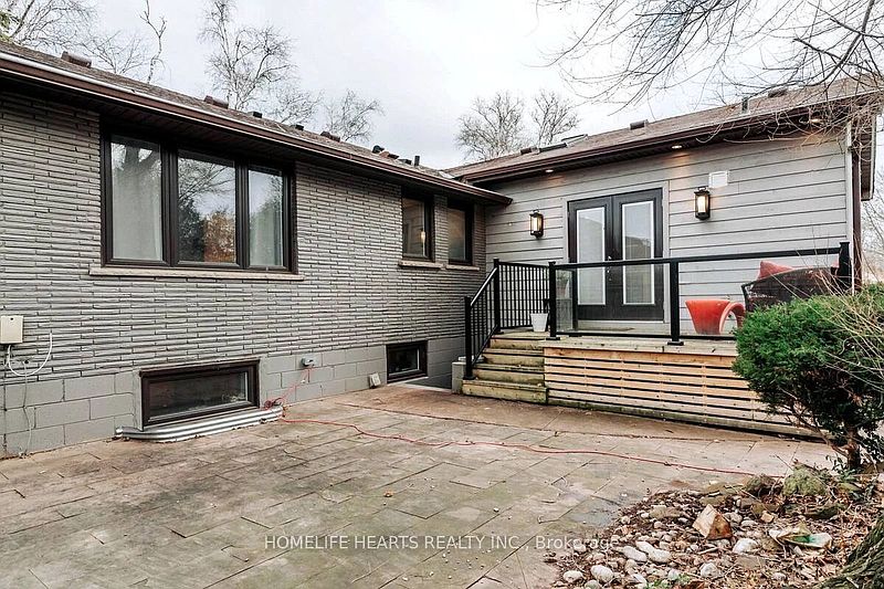 Burlington House for rent - 5 Bedrooms — photo 34