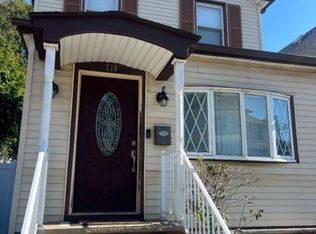 208 Elm Ct, Elizabeth, NJ 07208