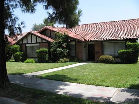 1st image of 7124 Fallbrook Ave