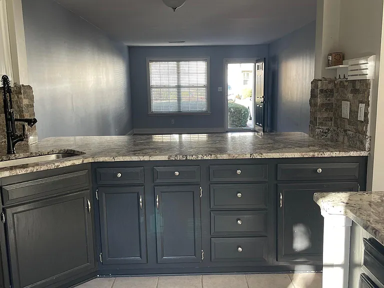 8223 Southgate Commons Dr — Photo 12