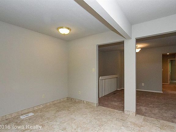 5th image of 4526 51st St