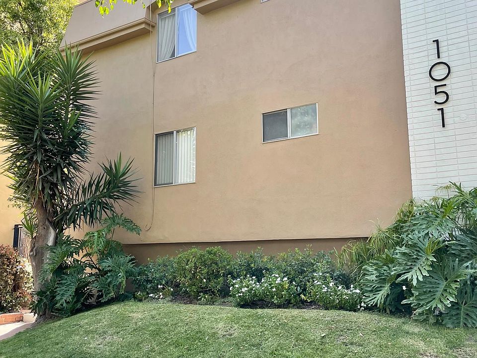1st image of 1051 N Harper Ave APT 9