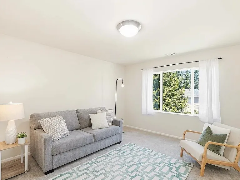 24064 SE 262nd St — Photo 3