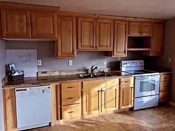2nd image of 1553 N Summer Crest Dr