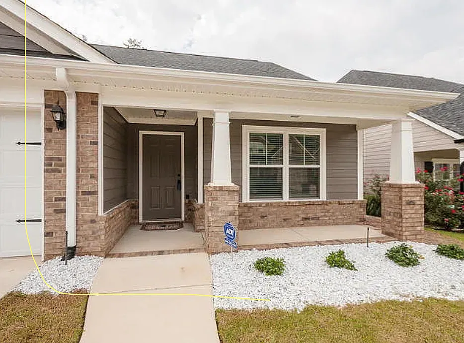 1004 Barrett Dr — Photo 3