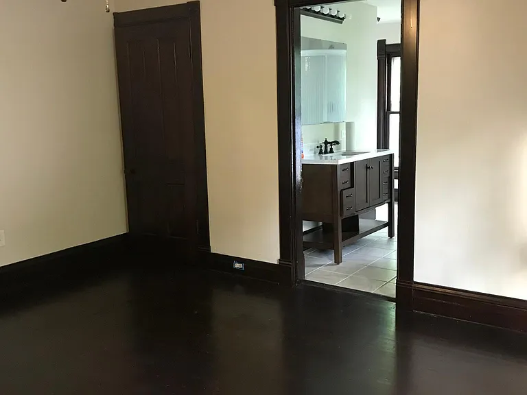 1008 Blackburn St — Photo 14
