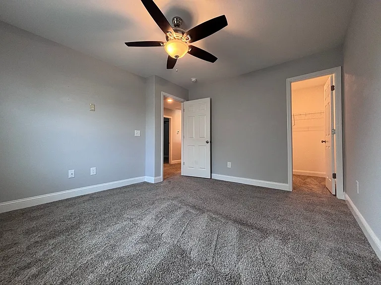 513 Harvest Meadow Xing — Photo 28