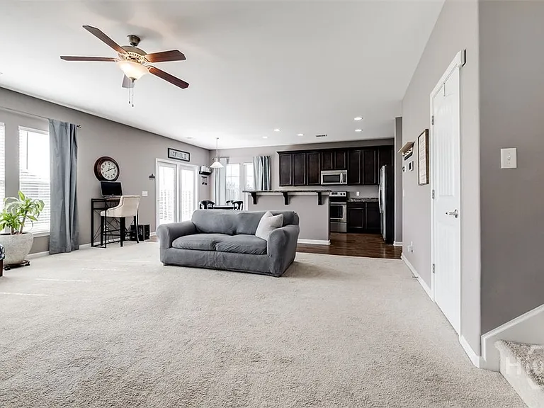 285 Willow Point Cir — Photo 6