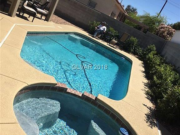 3rd image of 5205 Anneke Way