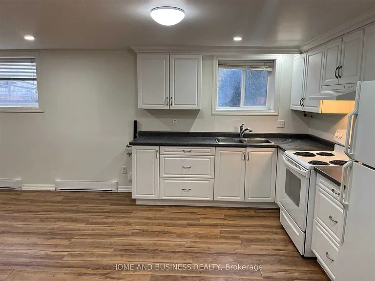 38 River Dr #1 — Photo 13