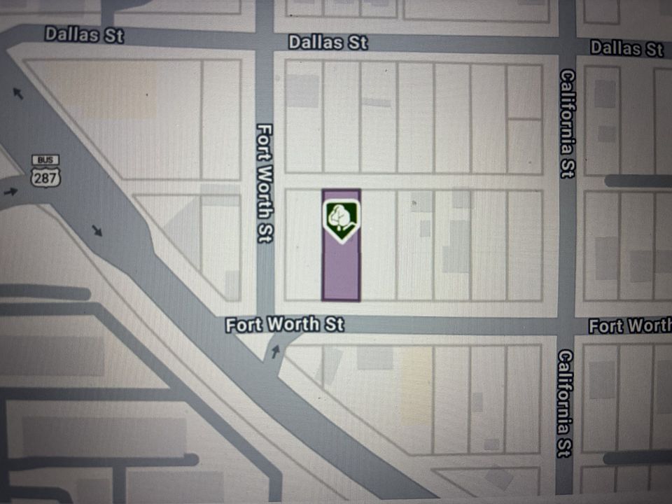 2nd image of 402 Fort Worth St
