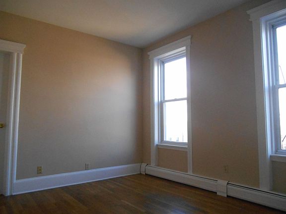 5th image of 228 Ogden Ave APT 3A