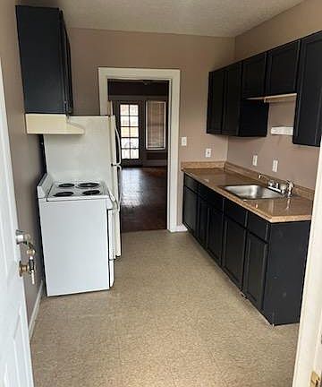 3rd image of 767 Miami St #2