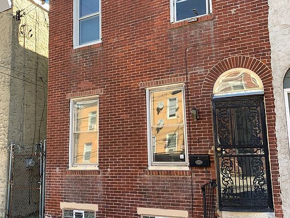 3rd image of 1014 W Ontario St