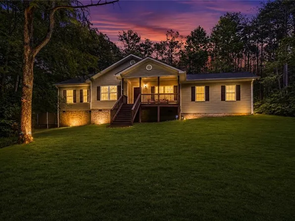 16 Allatoona Woods Trl SE, Acworth, GA 30102