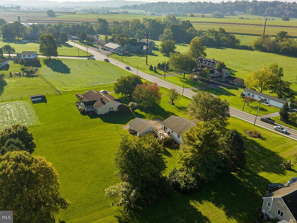 4041 E Newport Rd, Gordonville, PA 17529 Zillow