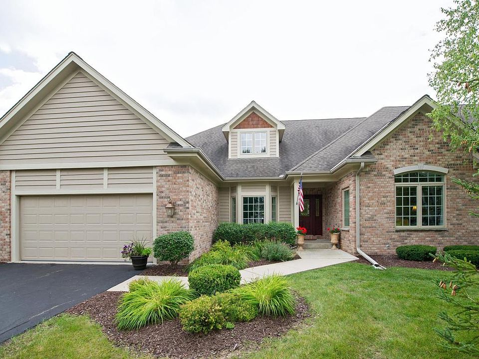 1st image of 10626 N Hidden Creek Dr