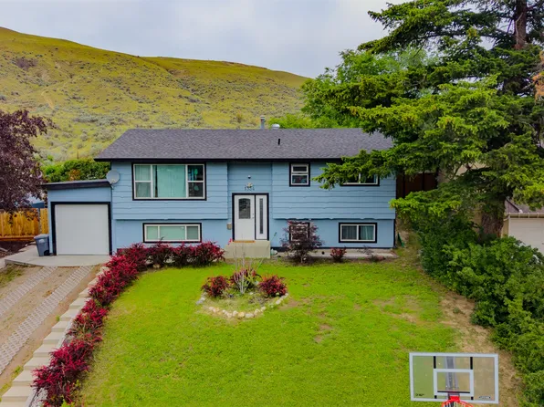 1334 Hook Dr, Kamloops, BC V2B 7S9