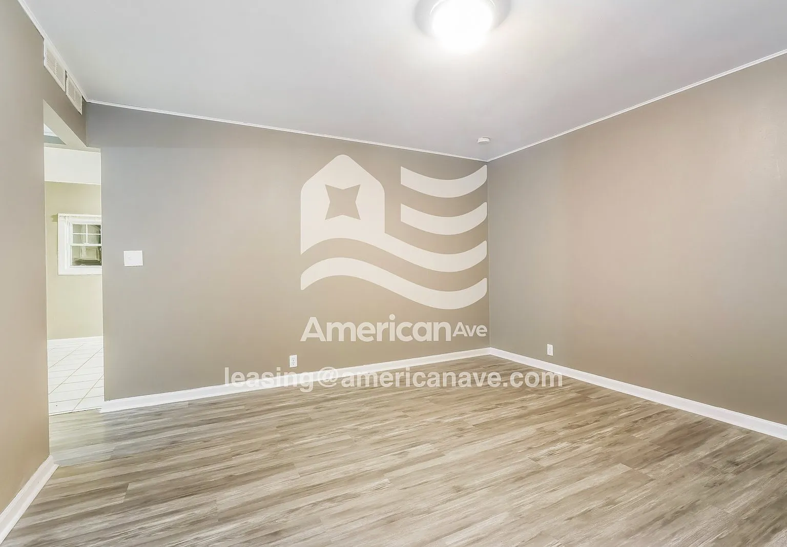 3 bed, 1.0 bath, 936 sqft, $1,365 — Photo 4