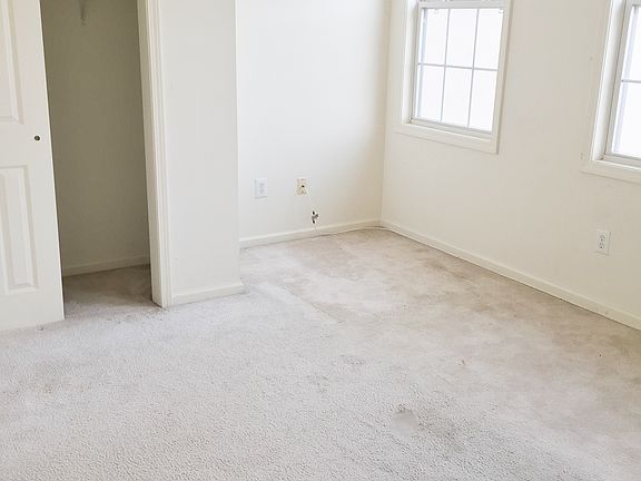 3rd image of 150 Brittany Ct #234