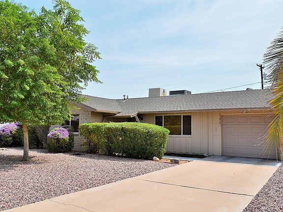 2nd image of 11039 W Oakmont Dr