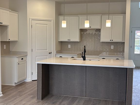 4th image of 5136 Pace Park Cir Lot 9