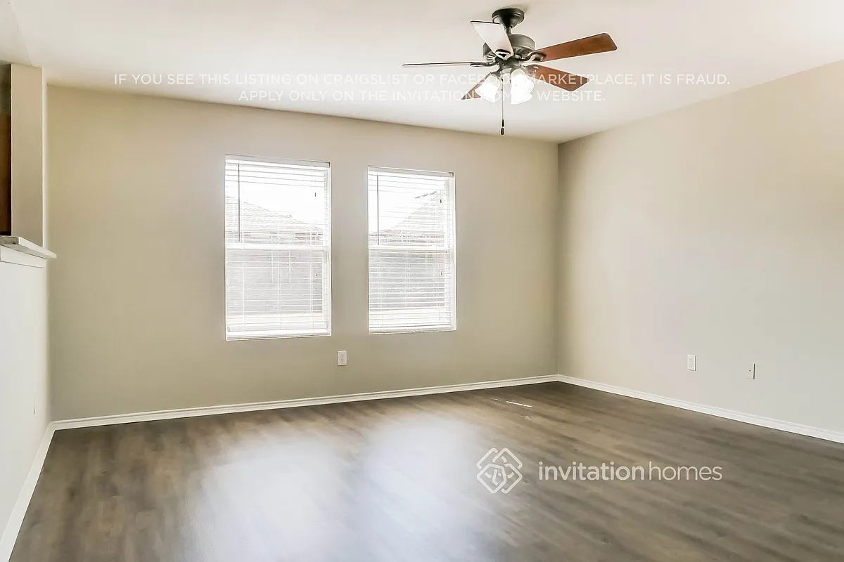 Building Photo - 1404 Whitewater Dr