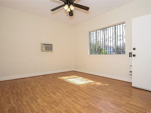 2nd image of 5615 Craner Ave