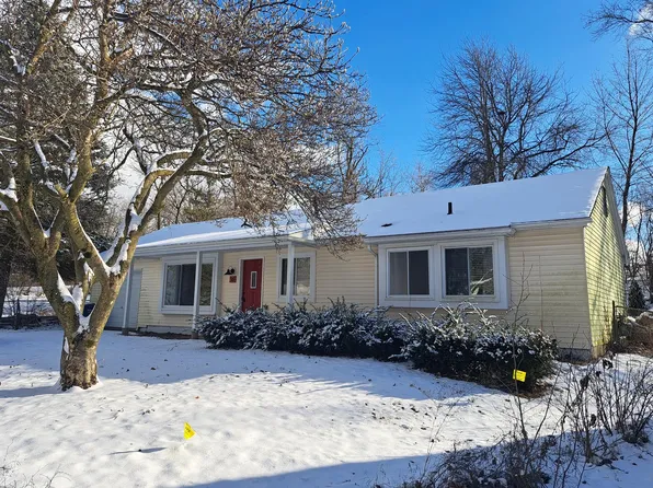 16 Jay Lee Ct, Ann Arbor, MI 48108