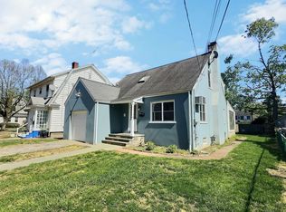 141 Arcadia Ave, Bridgeport, CT 06604