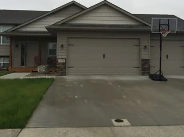 2633 17th St NW, Minot, ND 58703
