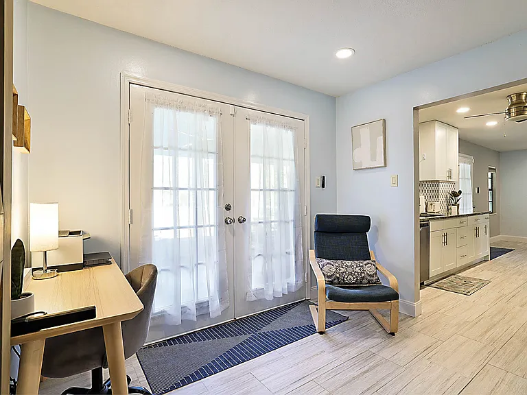 11545 Sunset Blvd #B — Photo 8