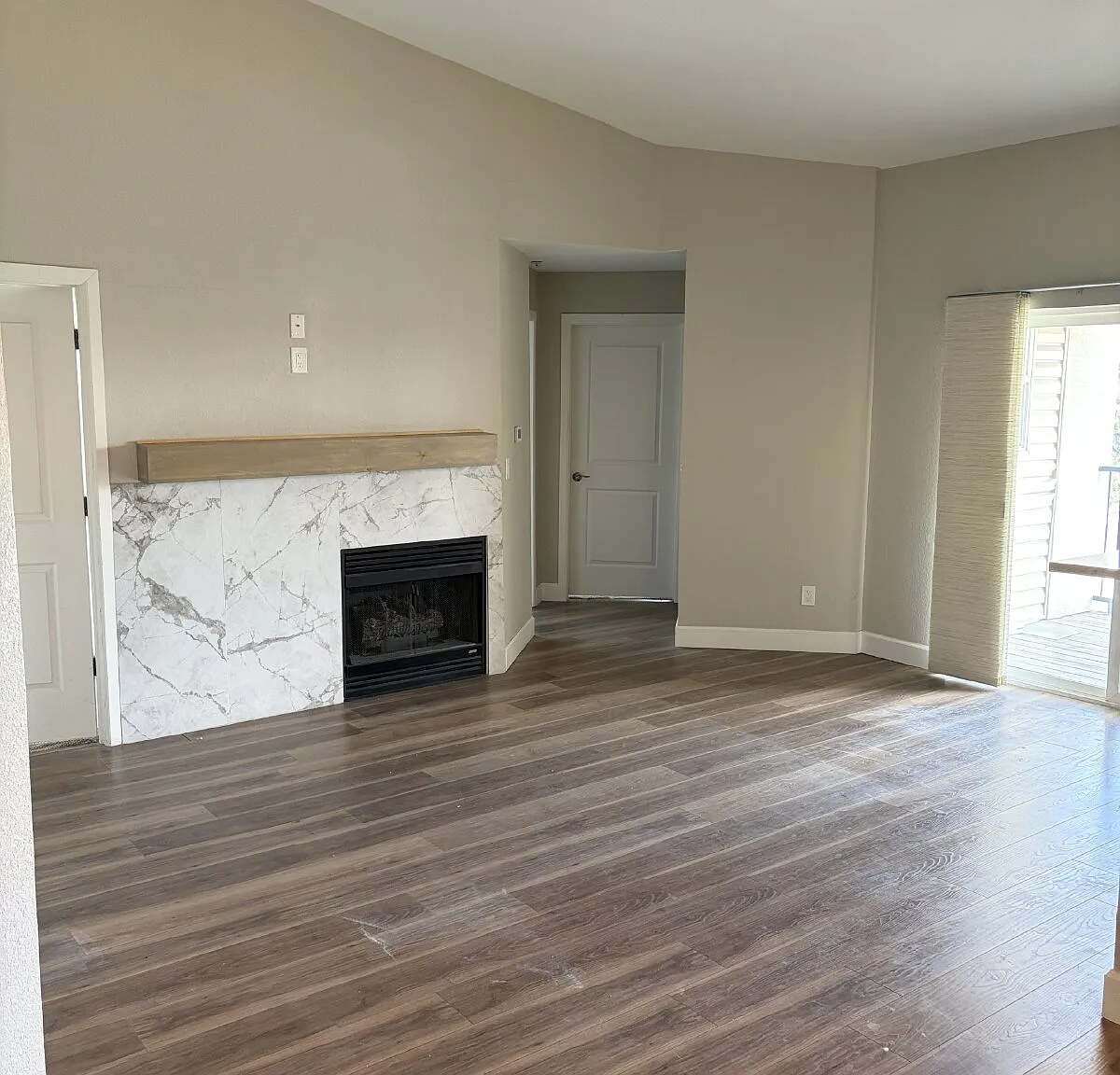 3 bed, 2.0 bath, 1264 sqft, $2,200 — Photo 4