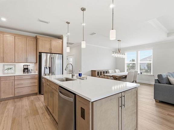 5th image of 617 Eagle Landing Ln
