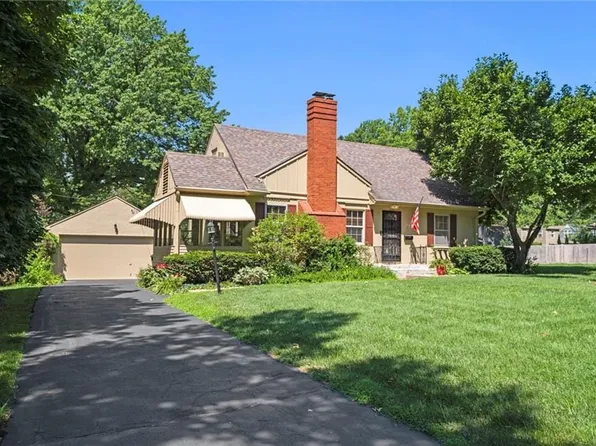 5324 Fairway Rd, Fairway, KS 66205