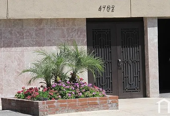 4702 Orion Ave #9 — Photo 12