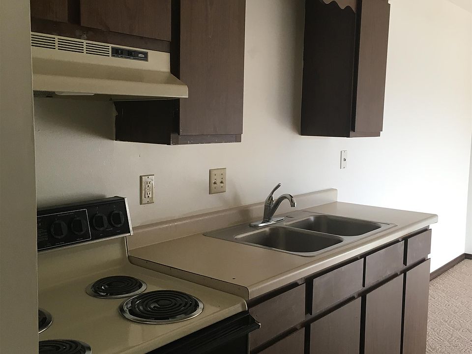 1st image of 1184 Western Ave APT 211
