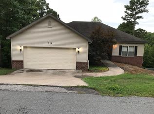 19 Tewkesbury Circle Dr, Bella Vista, AR 72714