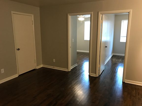 4th image of 2815 Merriam Ln #5069147