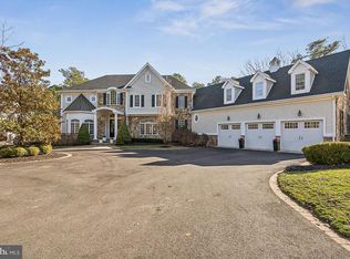 11 Cliff Swallow Dr, Medford, NJ 08055